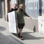 19.08.2022. Kielce. Przekazanie tryptyku wykonanego przez dzieci na licytację w ramach obchodów Dnia Niepodległości Ukrainy / Fot. Wiktor Taszłow - Radio Kielce