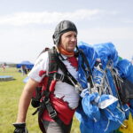 20.08.2022. Masłów. XXIII Mistrzostwach Związku Polskich Spadochroniarzy na celność lądowania / Fot. Wiktor Taszłow - Radio Kielce