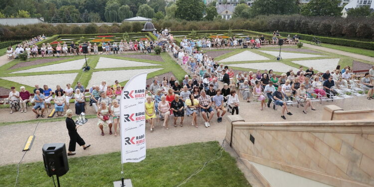 20.08.2022. Kielce. „Chopinowskie inspiracje”. Koncert Piotra Alexewicza. / Fot. Wiktor Taszłow - Radio Kielce