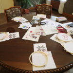 24.08.2022. Kielce. Dzień Niepodległości Ukrainy. Dom Środowisk Twórczych. Warsztaty haftowania / Fot. Wiktor Taszłow