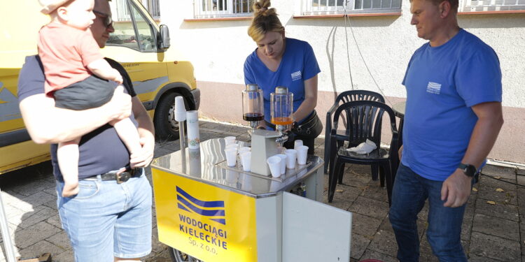 26.08.2022. Kielce, os. Herby. Piknik rodzinny. / Fot. Wiktor Taszłow - Radio Kielce.