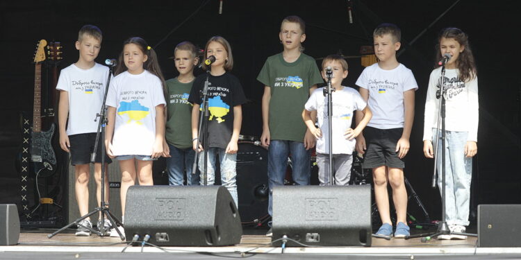 30.08.2022. Tokarnia. Piknik integracyjny w ramach projektu „Świętokrzyskie dla Ukrainy” / Fot. Wiktor Taszłow - Radio Kielce