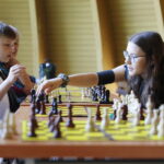 01.08.2022. Kielce. Park Miejski. Wakacyjna Szkoła Szachowa Radia Kielce / Fot. Wiktor Taszłow - Radio Kielce