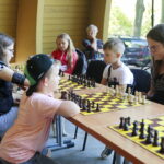 01.08.2022. Kielce. Park Miejski. Wakacyjna Szkoła Szachowa Radia Kielce / Fot. Wiktor Taszłow - Radio Kielce