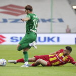 01.08.2022. Kielce. PKO BP Ekstraklasa - 3 kolejka. Mecz: Korona Kielce – Śląsk Wrocław. Na zdjęciu ( z prawej): Jakub Łukowski / Fot. Wiktor Taszłow – Radio Kielce