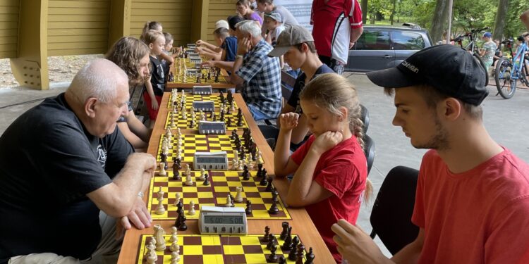 18.08.2022. Kielce. Wakacyjna Szkoła Szachowa Polskiego Radia Kielce / Fot. Jakub Rożek - Radio Kielce