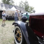 14.08.2022 Tokarnia. Park etnograficzny. Zlot samochodów i motocykli zabytkowych. Motopiknik / Fot. Jarosław Kubalski - Radio Kielce