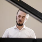 26.08.2022 Kielce. Koncert z cyklu "Chopinowskie inspiracje". Na zdjęciu Eryk Parchański / Fot. Jarosław Kubalski - Radio Kielce