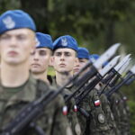 Grupa elewów stała się prawdziwymi żołnierzami - Radio Kielce Fot. Jarosław Kubalski - Radio Kielce