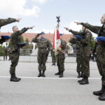 Grupa elewów stała się prawdziwymi żołnierzami - Radio Kielce 12.08.2022. Kielce. Przysięga wojskowa / Fot. Jarosław Kubalski - Radio Kielce