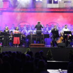 Setki osób na koncercie „Polska dziękuje. W Imię Wolności” - Radio Kielce