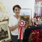 16.08.2022 Michałów. Stadnina koni. Dzień otwarty dla zwiedzających. Na zdjęciu prezes stadniny Monika Słowik / Fot. Jarosław Kubalski - Radio Kielce