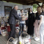 Kosze przysmaków czekały dla dzieci - Radio Kielce