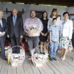 Kosze przysmaków czekały dla dzieci - Radio Kielce