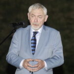 05.08.2022. Kraków. Uroczysty capstrzyk wojskowy przy kopcu Marszałka Piłsudskiego. Na zdjęciu: Jacek Majchrowski - prezydent Krakowa / Fot. Jarosław Kubalski - Radio Kielce