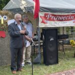 27.08.2022. Prawęcin. VI Prawęckie Dożynki połączone z nadaniem sztandaru miejsowej jednostce OSP. Na zdjęciu poseł Krzysztof Lipiec / Fot. Emilia Sitarska - Radio Kielce