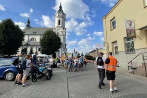 04.08.2022. Ostrowiec Świętokrzyski. Piesza pielgrzymka na Jasną Górę / Fot. Emilia Sitarska - Radio Kielce