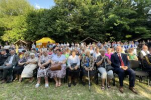 27.08.2022. Prawęcin. VI Prawęckie Dożynki połączone z nadaniem sztandaru miejsowej jednostce OSP / Fot. Emilia Sitarska - Radio Kielce