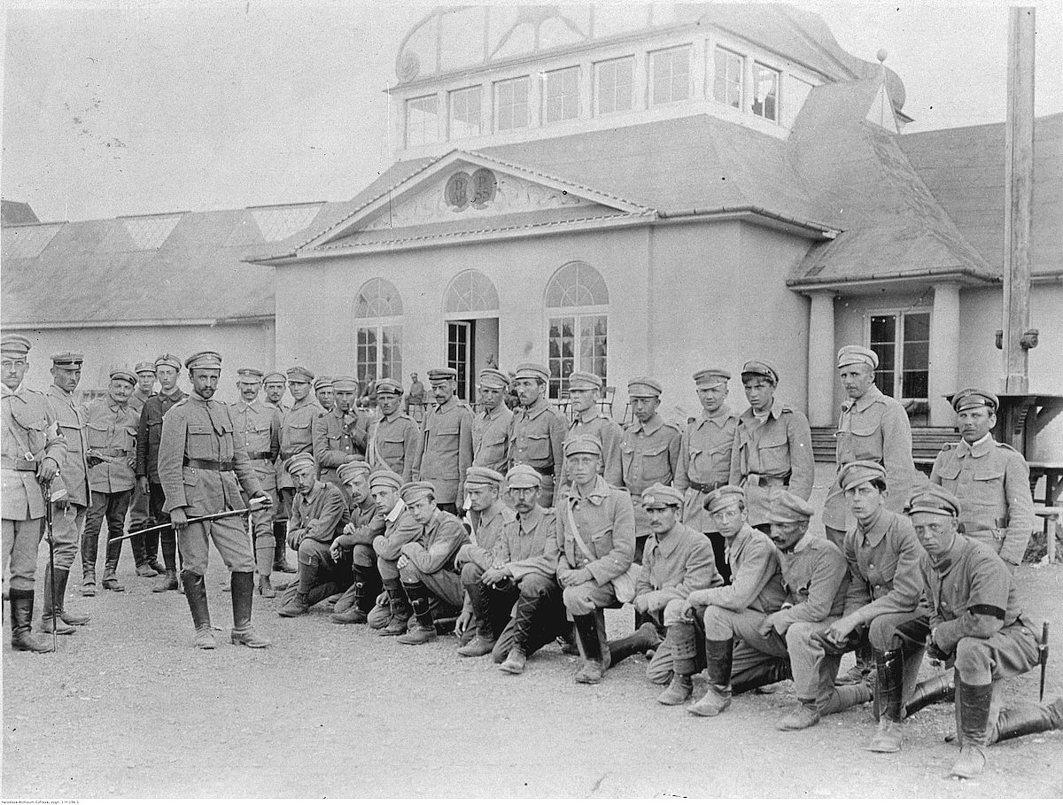 Sierpień 1914 r. Strzelcy na krakowskich Oleandrach / Fot. NAC