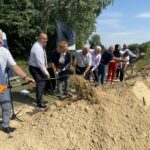 23.08.2022. Ujazd. Wbicie łopaty pod remont drogi wojewódzkiej 758