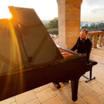 26.08.2022 Kielce. Koncert z cyklu "Chopinowskie inspiracje". Na zdjęciu Piotr Sałajczyk / Fot. Jarosław Kubalski - Radio Kielce