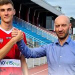 Na zdjęciu (od lewej): MAteusz Peda, Sławomir Gągorowski - prezes Wisły / Fot. SKS Wisła Sandomierz - Facebook