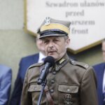 06.08.2022. Kraków. 57. Marsz Szlakiem Pierwszej Kompanii Kadrowej. Wymarsz z krakowskich Oleandrów. Na zdjęciu: Dionizy Krawczyński - komendant marszu / Fot. Jarosław Kubalski - Radio Kielce