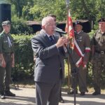 07.08.2022. Starachowice. 79. rocznica rozbicia aresztu w Starachowicach. Przemawia poseł Krzysztof Lipiec / Fot. Emilia Sitarska - Radio Kielce
