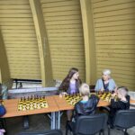 02.08.2022. Kielce. Park Miejski. Wakacyjna Szkoła Szachowa Radia Kielce / Fot. Rafał Szymczyk - Radio Kielce