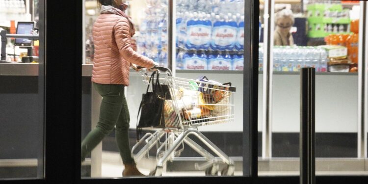 Średnia cena koszyka zakupowego w lipcu wzrosła o niespełna jeden procent w stosunku do czerwca - Radio Kielce Średnia cena koszyka zakupowego w lipcu wzrosła o niespełna jeden procent w stosunku do czerwca - Radio Kielce