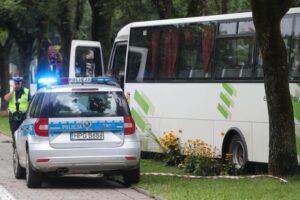 22.08.2022. Zakopane. Miejsce wypadku busa przy ul. Kościuszki w Zakopanem / Fot. Grzegorz Momot