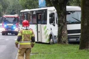 22.08.2022. Zakopane. Miejsce wypadku busa przy ul. Kościuszki w Zakopanem / Fot. Grzegorz Momot