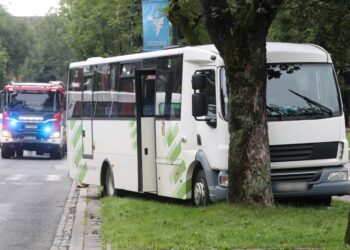 22.08.2022. Zakopane. Miejsce wypadku busa przy ul. Kościuszki w Zakopanem / Fot. Grzegorz Momot