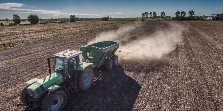 W gminie Strawczyn będą produkować polepszacze do gleby - Radio Kielce W gminie Strawczyn będą produkować polepszacze do gleby - Radio Kielce