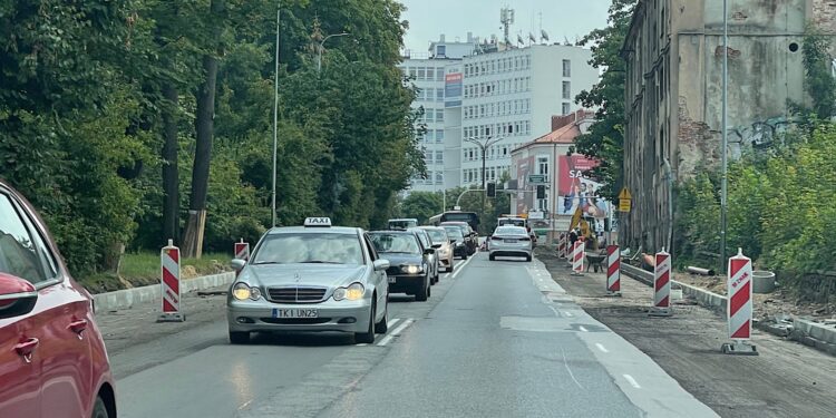 24.08.2022. Kielce. Remont ulicy Ogrodowej / Fot. Wiktor Taszłow