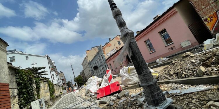 24.08.2022. Kielce. Remont ulicy Słowackiego / Fot. Wiktor Taszłow