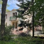 22.08.2022. Kielce. Niszczejąca willa dowódcy 4. Pułku Piechoty Legionów Bukówce / Fot. Wiktor Taszłow - Radio Kielce