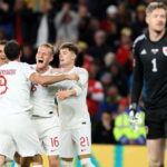 Polska pokonała Walię i utrzymała się w najwyższej dywizji Ligi Narodów - Radio Kielce 25.09.2022. Walia, Cardiff. Radość zawodników reprezentacji Polski po bramce strzelonej na 0:1 podczas meczu grupy A4 piłkarskiej Ligi Narodów / Fot. Leszek Szymański - PAP
