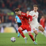 Polska pokonała Walię i utrzymała się w najwyższej dywizji Ligi Narodów - Radio Kielce 25.09.2022. Cardiff, Walia. Mecz grupy A4 piłkarskiej Ligi Narodów: Walia - Polska / Fot. Leszek Szymański - PAP