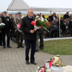 25.09.2022. Czarkowy. Obchody 108. rocznicy chrztu bojowego 1. Pułku Piechoty Legionów Polskich. Na zdjęciu: Jerzy Kolarz - starosta powiatu buskiego / Fot. Marta Gajda-Kruk - Radio Kielce