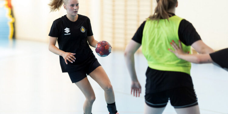 Na zdjęciu: Agnes Sigurðardóttir / Fot. Suzuki Korona Handball
