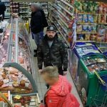 Na zdjęciu: mężczyzna podejrzewany o dokonanie kradzieży / Fot. świętokrzyska policja