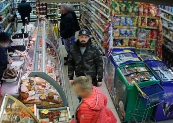 Na zdjęciu: mężczyzna podejrzewany o dokonanie kradzieży / Fot. świętokrzyska policja