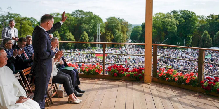 Dożynki Jasnogórskie z udziałem Prezydenta - Radio Kielce