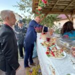 03.09.2022. Lubania. Święto Pieczonego Ziemniaka. Na zdjęciu (w środku): Piotr Wawrzyk - wiceminister spraw zagranicznych / Fot. Michał Kita - Radio Kielce