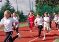 12.09.2022. Raków koło Jędrzejowa. Spotkanie Anny Krupki - wiceminister sportu i turystyki z uczniami szkoły podstawowej / Fot. Marcin Marszałek - Radio Kielce