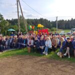 24.09.2022. Marzysz. Odsłonięcie ławki Bronisława Opałki / Fot. Marcin Marszałek - Radio Kielce