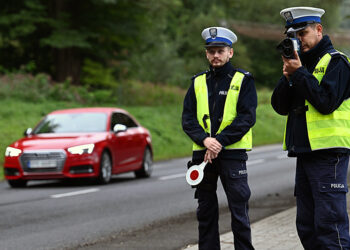 Ekspert ruchu drogowego: do zaostrzenia kar dla kierowców trzeba dostosować pracę policji