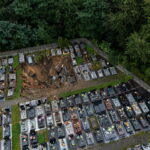 20.09.2022. Trzebinia Zapadlisko na miejskim cmentarzu. Fot. Łukasz Gągulski - PAP