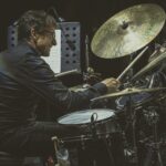 Pełne barw koncerty drugiego dnia święta jazzu w Kieleckim Centrum Kultury - Radio Kielce 24.09.22 Kielce. Memorial to Miles – Targi Kielce Jazz Festival. Na zdjęciu: Adam Buczek - zespół Labirynt / Fot. Mateusz Wolski - KCK